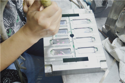 深圳注塑模具廠